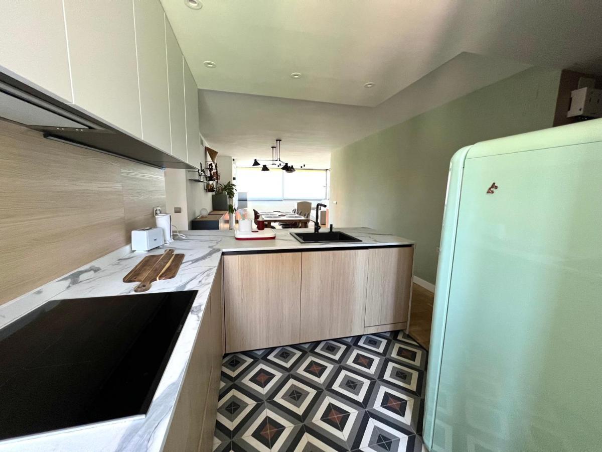 Apartment Modern 3 Bedroom Situated In Luxury Beachfront Gated Community *